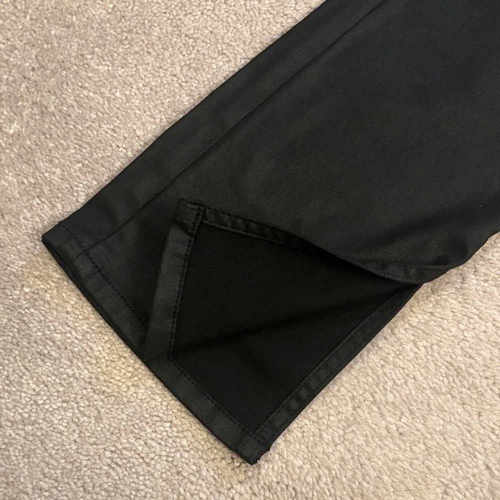 Abercrombie Curve Love 90s Slim Straight Pant Ultra High Rise - Picture 4 of 4